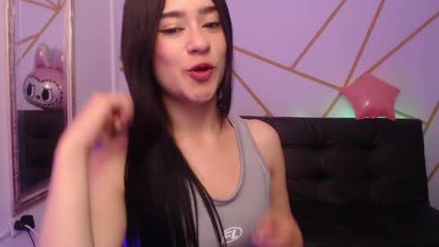 isa__rodriguez online show from May 13, 4:33 am