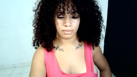 isa_bellaxx23 online show from June 15, 1:08 am