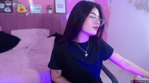 isabela online show from February 3, 4:33 pm