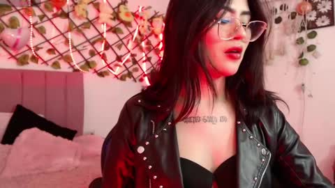 isabela online show from October 9, 3:34 am