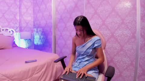    online show from June 25, 10:31 am