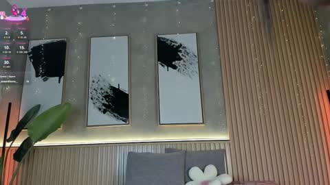 isa_montiel online show from March 9, 7:18 pm