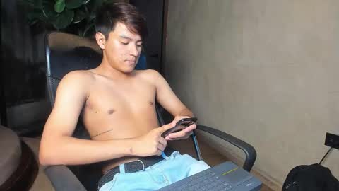 isaac_grimm online show from February 21, 6:27 am