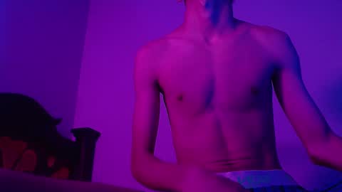 isaac online show from February 15, 7:16 am