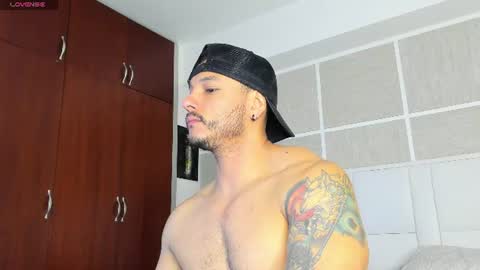 Isaac Surez online show from July 11, 12:41 pm