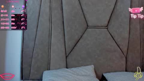 isabela Collins online show from November 26, 4:04 pm