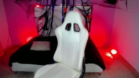 Snapshot of isabela_saenzz chatting on October 25, 4:02 am I S A B E L A ISA  online show from October 25, 4:02 am