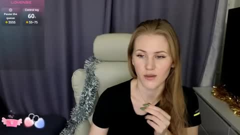 isabelallen online show from January 4, 2:04 pm