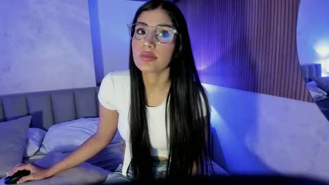 isabelastefano online show from September 11, 3:19 am