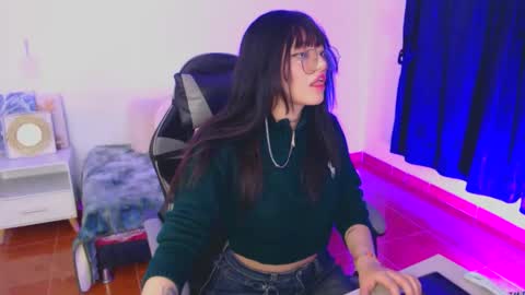 isabella__666 online show from December 5, 5:17 am