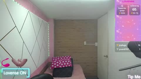 isabella_roseee online show from October 10, 8:35 pm