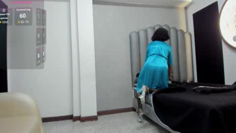 isabella_rosssi1 online show from December 16, 4:52 am