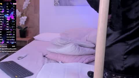 isabella_winkler online show from April 30, 5:40 pm