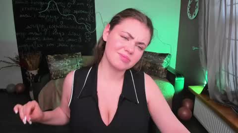 isabellabler online show from May 17, 11:41 am