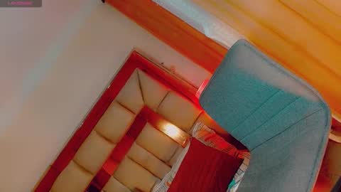 isabellagirs online show from September 14, 7:48 pm