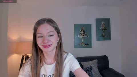 Isabella Moretti online show from May 26, 4:07 am