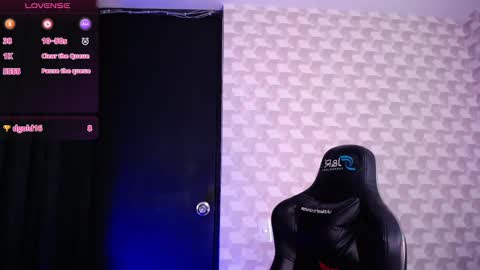 Isabella Mout  online show from February 10, 1:44 pm