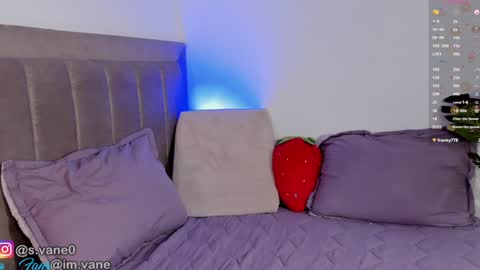 Isabelle online show from December 3, 2:09 am