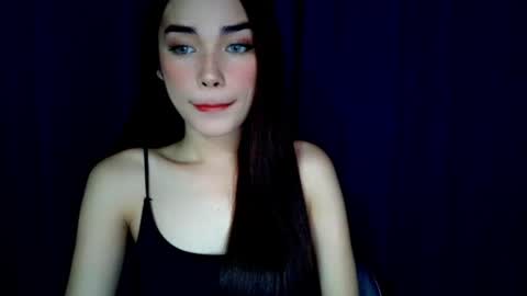 Isabelle online show from June 28, 4:14 pm
