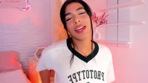 Isa online show from March 23, 8:25 pm