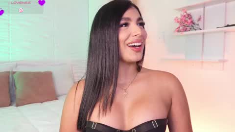 Isa online show from June 5, 9:53 pm