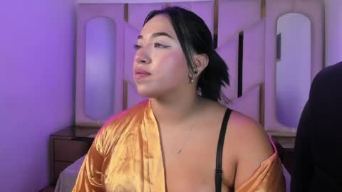 isabellrodriguez18 online show from May 16, 3:47 am
