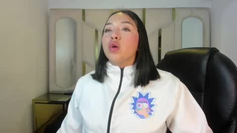 isabellrodriguez18 online show from June 3, 3:42 am