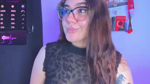 Isa online show from December 17, 10:22 pm