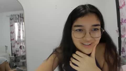 Isa Suarez online show from February 27, 6:00 pm