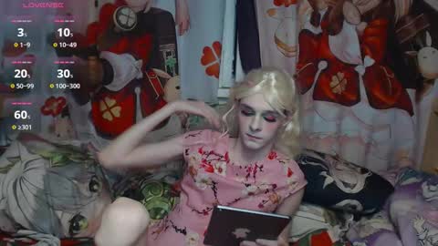 Sele online show from September 9, 10:10 pm