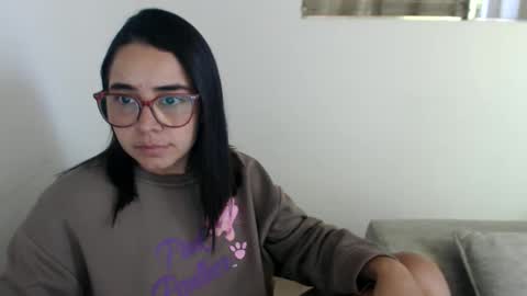 Emma online show from June 11, 2:59 pm