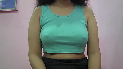 ishika_singh_ online show from November 10, 2:36 am
