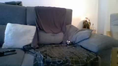 isi99999 online show from January 4, 4:11 pm