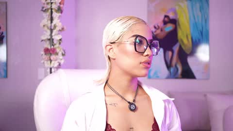 Isis online show from December 7, 6:54 pm