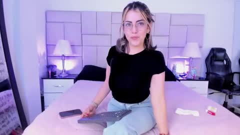 Pauli online show from February 10, 10:02 pm