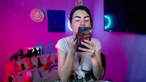 isisrousexx online show from October 2, 2:54 am