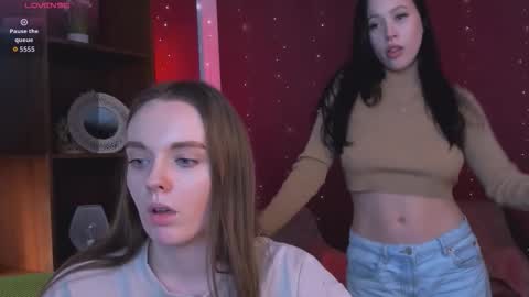 isla_dior online show from November 18, 3:04 pm