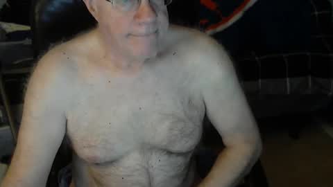 islesman22 online show from February 16, 11:16 am