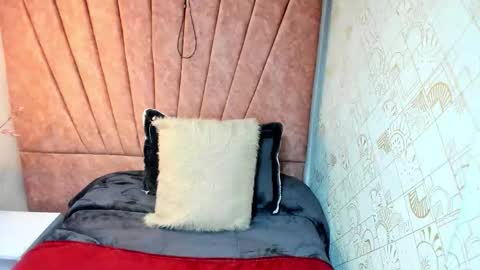 ISSA MILF online show from November 20, 2:36 pm