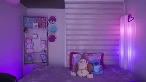 ISSA  online show from February 28, 12:43 am