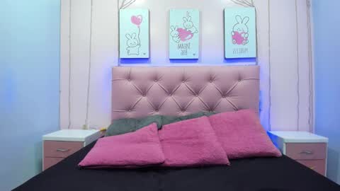 Issa  online show from October 16, 3:17 am