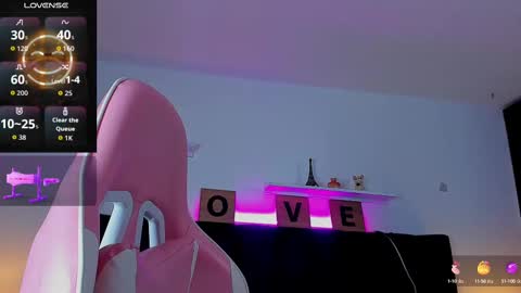 Issac online show from September 11, 4:58 am