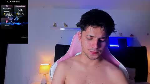 Issac online show from November 18, 3:20 am