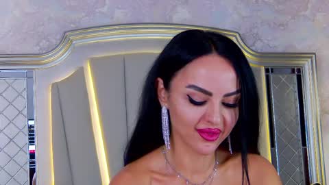 Issadorra online show from March 27, 8:26 am