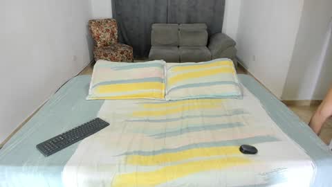 Isabella  online show from February 6, 6:18 am