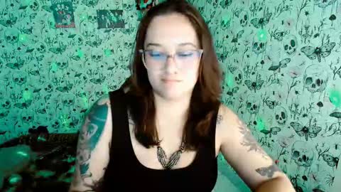 Yiz online show from March 14, 4:05 am