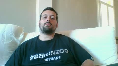 italianbigboy932 online show from April 25, 3:20 pm