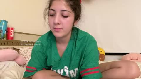 ItalianKitty online show from June 5, 3:02 am