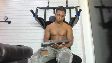 Italo Moore online show from November 4, 11:22 am