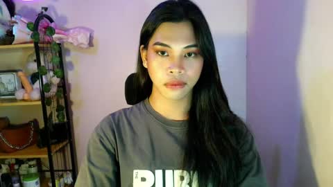 its_chloe20 online show from July 17, 2:08 pm